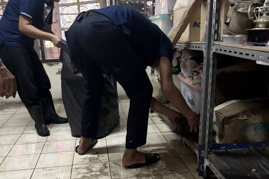 รับทำความสะอาดหลังน้ำท่วม